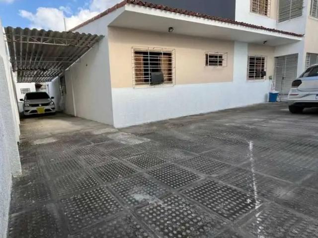 Casa / Sobrado para Venda em Recife/PE Jardim São Paulo 7 Quartos