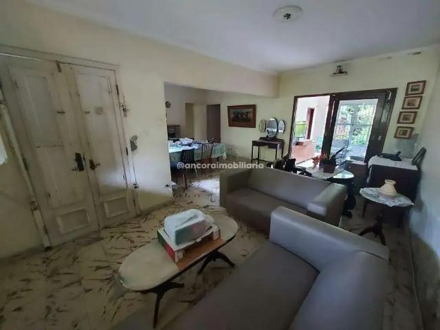 Casa / Sobrado para Venda em Recife/PE Madalena 5 Quartos