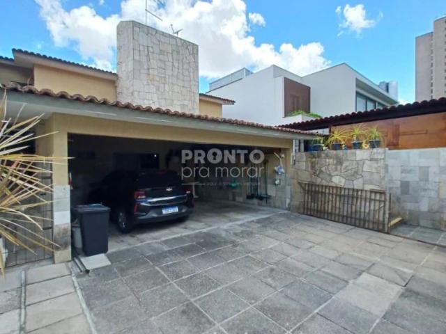 Casa / Sobrado para Venda em Recife/PE Monteiro 4 Quartos