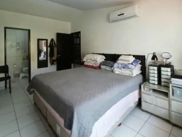Casa / Sobrado para Venda em Recife/PE Monteiro 4 Quartos