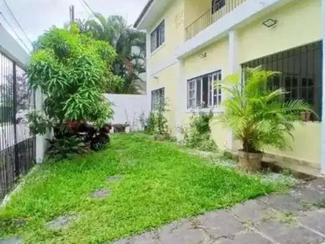 Casa / Sobrado para Venda em Recife/PE Poço 5 Quartos