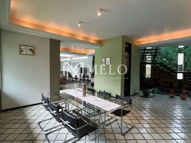 Casa / Sobrado para Venda em Recife/PE Poço 6 Quartos