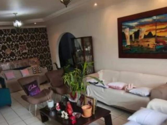 Casa / Sobrado para Venda em Recife/PE Prado 5 Quartos
