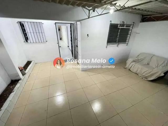 Casa / Sobrado para Venda em Recife/PE San Martin 3 Quartos