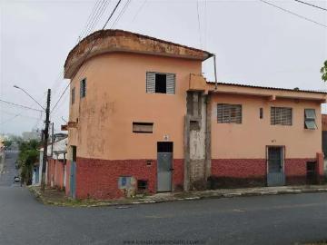 Casa / Sobrado para Venda em Registro/SP Centro