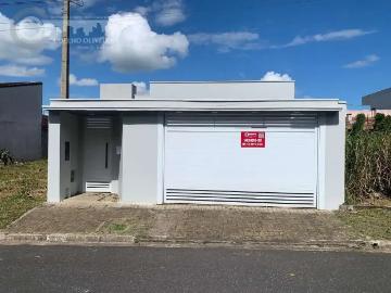 Casa / Sobrado para Venda em Registro/SP Centro 2 Quartos