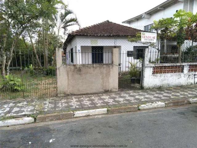 Casa / Sobrado para Venda em Registro/SP Centro 3 Quartos