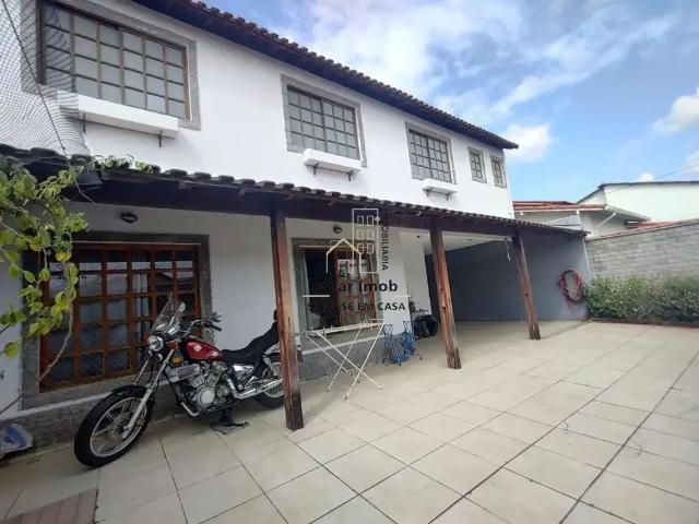 Casa / Sobrado para Venda em Resende/RJ Morada da Colina 4 Quartos