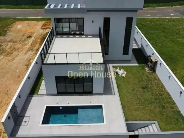 Casa / Sobrado para Venda em Resende/RJ Parque Ipiranga 3 Quartos