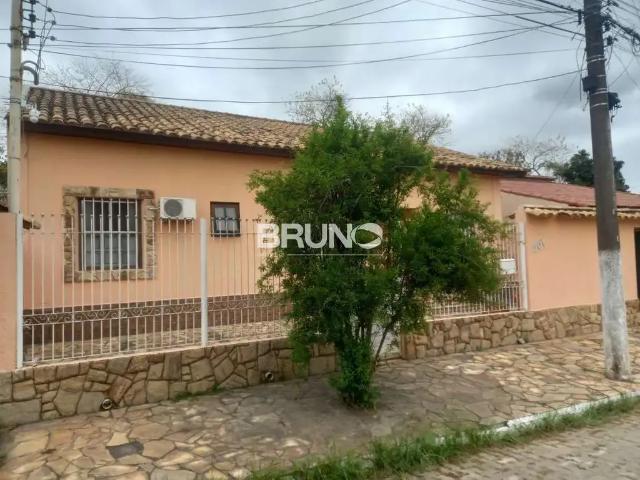 Casa / Sobrado para Venda em Resende/RJ Parque Ipiranga 6 Quartos