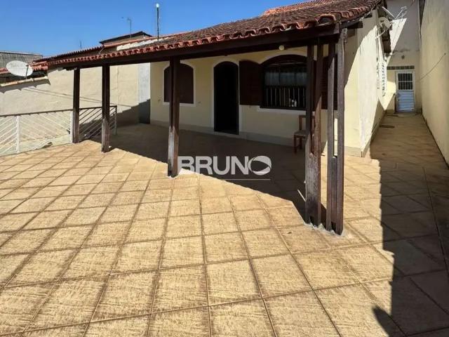 Casa / Sobrado para Venda em Resende/RJ Vila Verde 3 Quartos