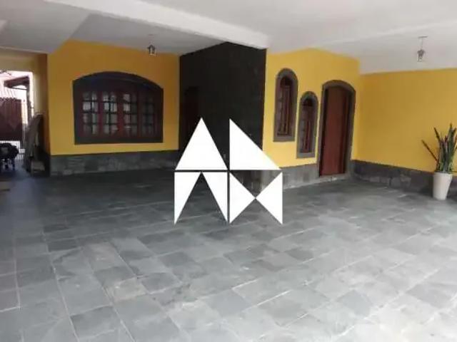 Casa / Sobrado para Venda em Resende/RJ Vila Julieta 8 Quartos