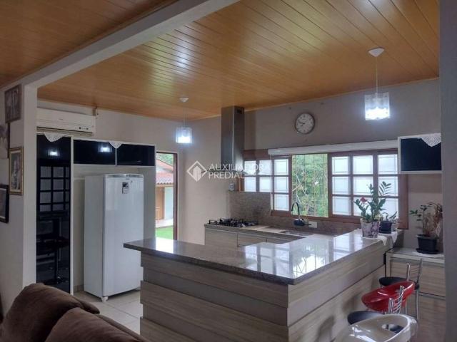 Casa / Sobrado para Venda em Riozinho/RS Centro 3 Quartos