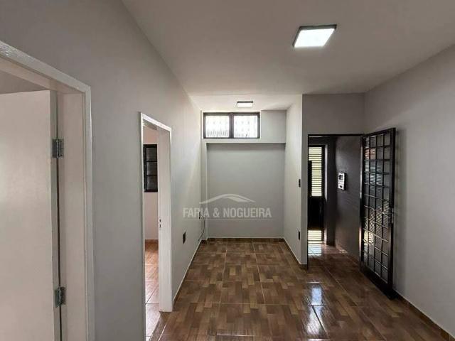 Casa / Sobrado para Venda em Rio Claro/SP Estádio 2 Quartos