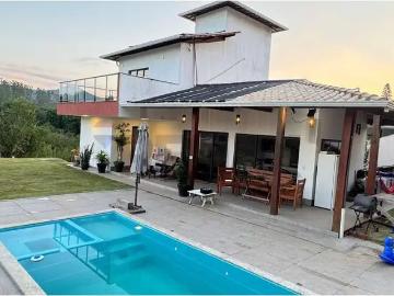 Casa / Sobrado para Venda em Rio Acima/MG Centro 3 Quartos
