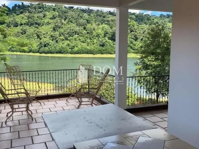 Casa / Sobrado para Venda em Rio Bonito do Iguaçu/PR Centro 4 Quartos
