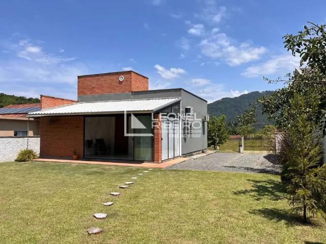 Casa / Sobrado para Venda em Rio dos Cedros/SC Centro 2 Quartos
