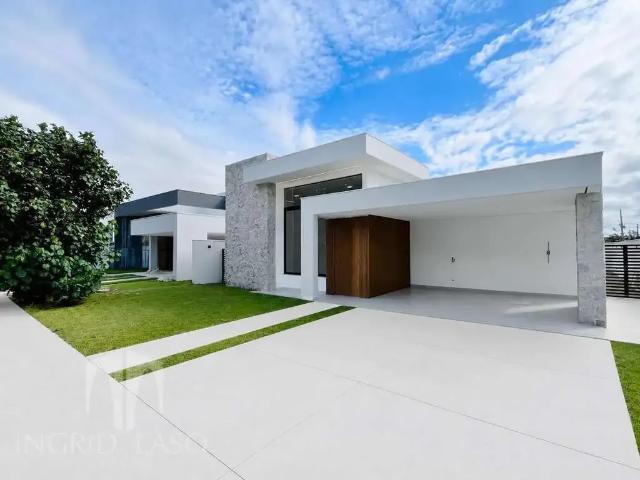 Casa / Sobrado para Venda em Rio das Ostras/RJ Alphaville 3 Quartos