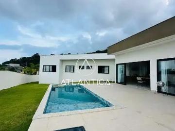 Casa / Sobrado para Venda em Rio das Ostras/RJ Alphaville 3 Quartos