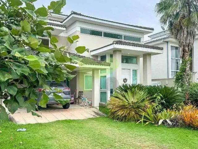 Casa / Sobrado para Venda em Rio das Ostras/RJ Alphaville 4 Quartos