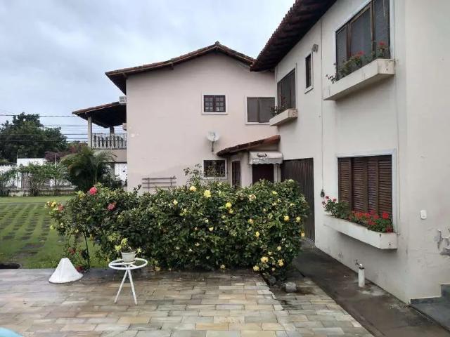 Casa / Sobrado para Venda em Rio das Ostras/RJ Centro 7 Quartos