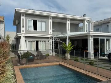 Casa / Sobrado para Venda em Rio das Ostras/RJ Costazul 4 Quartos
