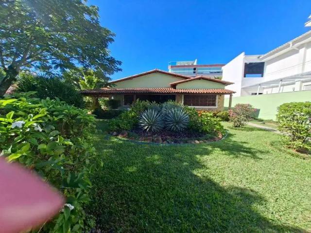 Casa / Sobrado para Venda em Rio das Ostras/RJ Costazul 4 Quartos