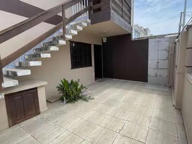 Casa / Sobrado para Venda em Rio das Ostras/RJ Village Rio das Ostras 2 Quartos