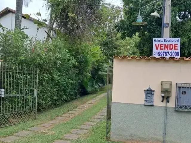 Casa / Sobrado para Venda em Rio das Flores/RJ Centro 3 Quartos