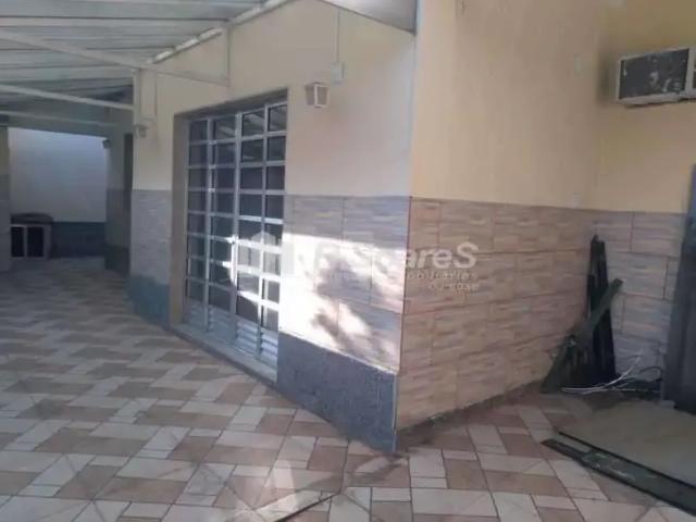 Casa / Sobrado para Venda em Rio de Janeiro/RJ Marechal Hermes 4 Quartos