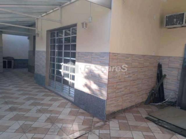 Casa / Sobrado para Venda em Rio de Janeiro/RJ Marechal Hermes 4 Quartos