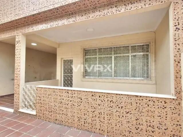 Casa / Sobrado para Venda em Rio de Janeiro/RJ Marechal Hermes 2 Quartos