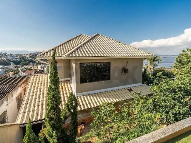 Casa / Sobrado para Venda em Rio de Janeiro/RJ Bancários 4 Quartos