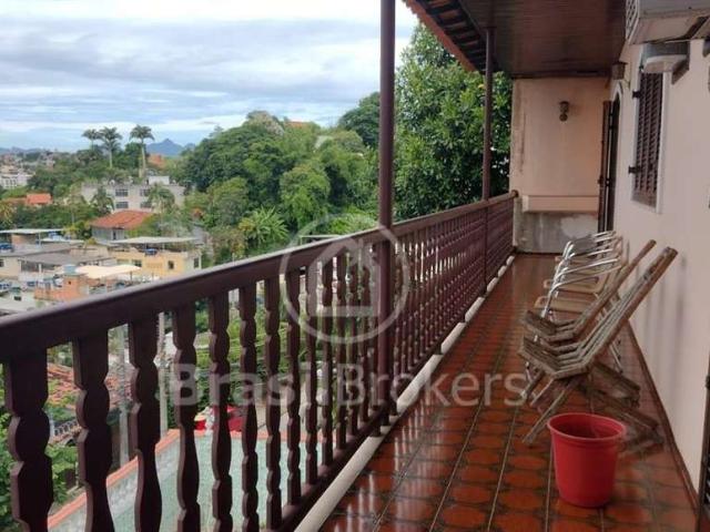 Casa / Sobrado para Venda em Rio de Janeiro/RJ Bancários 4 Quartos