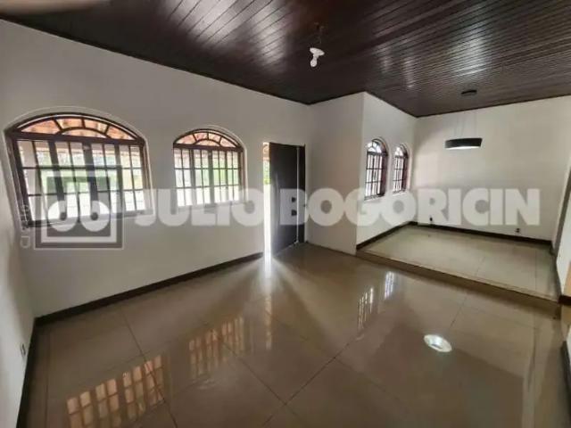 Casa / Sobrado para Venda em Rio de Janeiro/RJ Bancários 4 Quartos