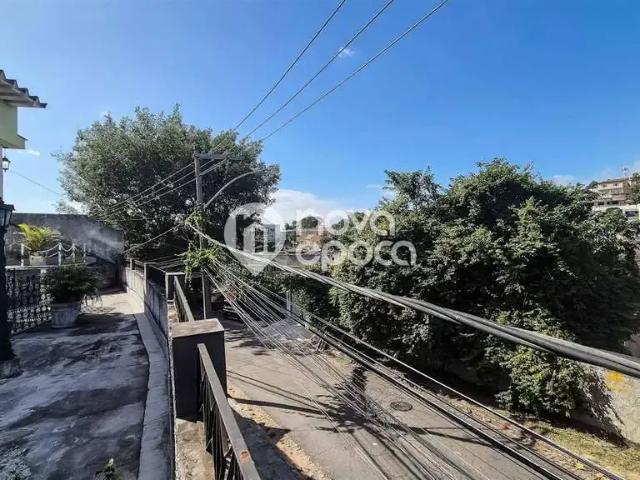 Casa / Sobrado para Venda em Rio de Janeiro/RJ Bancários 2 Quartos
