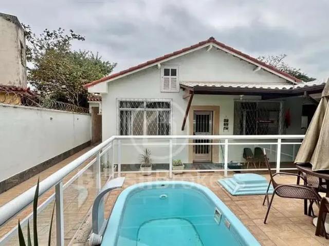 Casa / Sobrado para Venda em Rio de Janeiro/RJ Bancários 3 Quartos