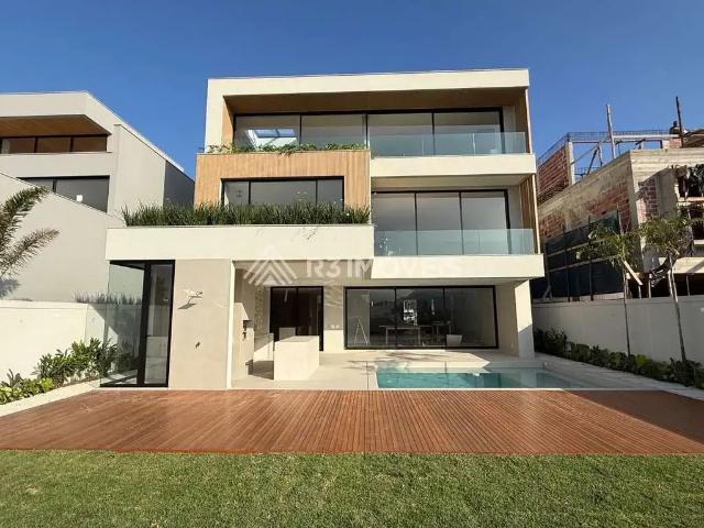Casa / Sobrado para Venda em Rio de Janeiro/RJ Barra da Tijuca 5 Quartos