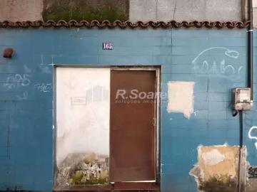 Rua Teresa Guimarães, Praça Praia Nova