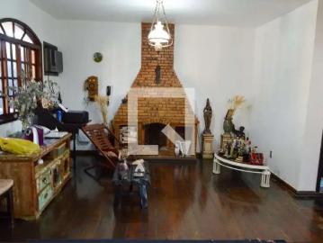 Rua Guilherme Malaquias Júnior, Praça Delfos