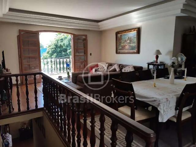 Casa / Sobrado para Venda em Rio de Janeiro/RJ Cacuia 6 Quartos