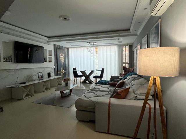 Casa / Sobrado para Venda em Rio de Janeiro/RJ Campo Grande 3 Quartos