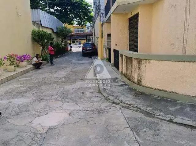 Casa / Sobrado para Venda em Rio de Janeiro/RJ Cascadura 2 Quartos