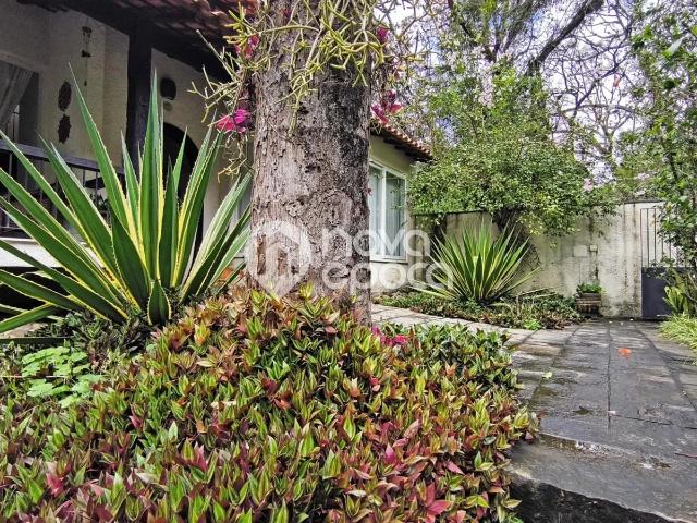 Casa / Sobrado para Venda em Rio de Janeiro/RJ Grajaú 4 Quartos