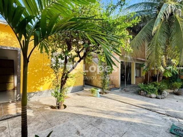 Casa / Sobrado para Venda em Rio de Janeiro/RJ Grajaú 4 Quartos
