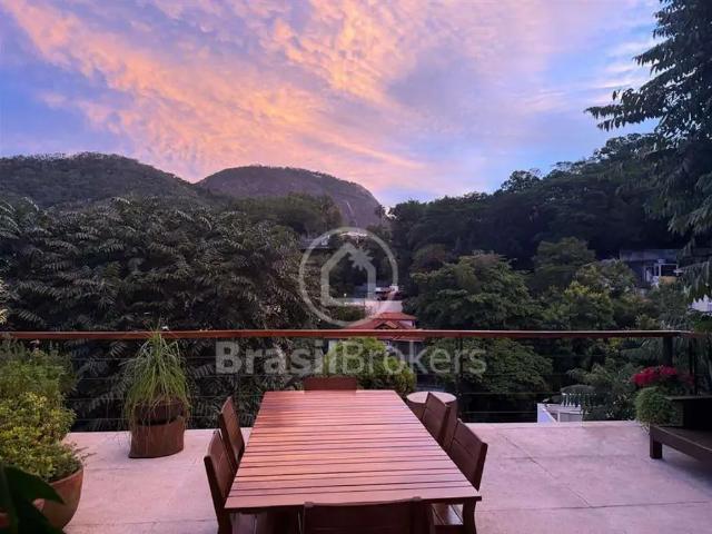 Casa / Sobrado para Venda em Rio de Janeiro/RJ Humaitá 3 Quartos