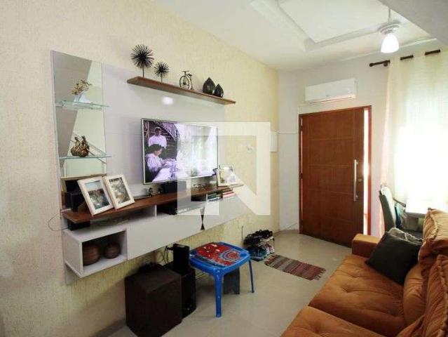 Casa / Sobrado para Venda em Rio de Janeiro/RJ Irajá 2 Quartos