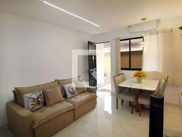Casa / Sobrado para Venda em Rio de Janeiro/RJ Irajá 2 Quartos