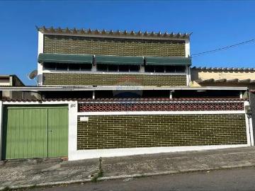 Praça Dalva de Oliveira - Varanda, Banheira