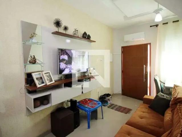 Casa / Sobrado para Venda em Rio de Janeiro/RJ Irajá 2 Quartos